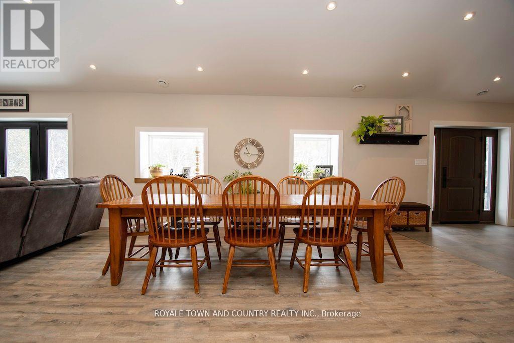 829 Peace Road, Kawartha Lakes (Emily), Ontario  K0L 2W0 - Photo 7 - X12207385