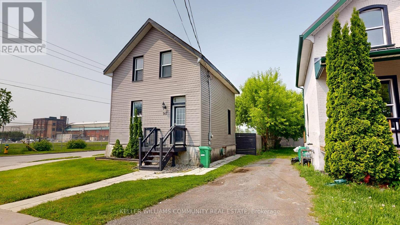 147 Park Place, Peterborough Central (South), Ontario  K9J 3V8 - Photo 2 - X12207420