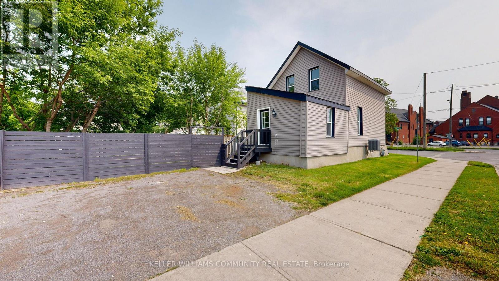 147 Park Place, Peterborough Central (South), Ontario  K9J 3V8 - Photo 36 - X12207420