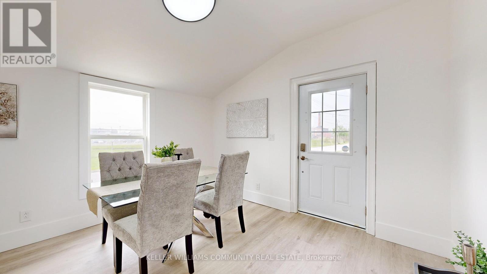 147 Park Place, Peterborough Central (South), Ontario  K9J 3V8 - Photo 7 - X12207420