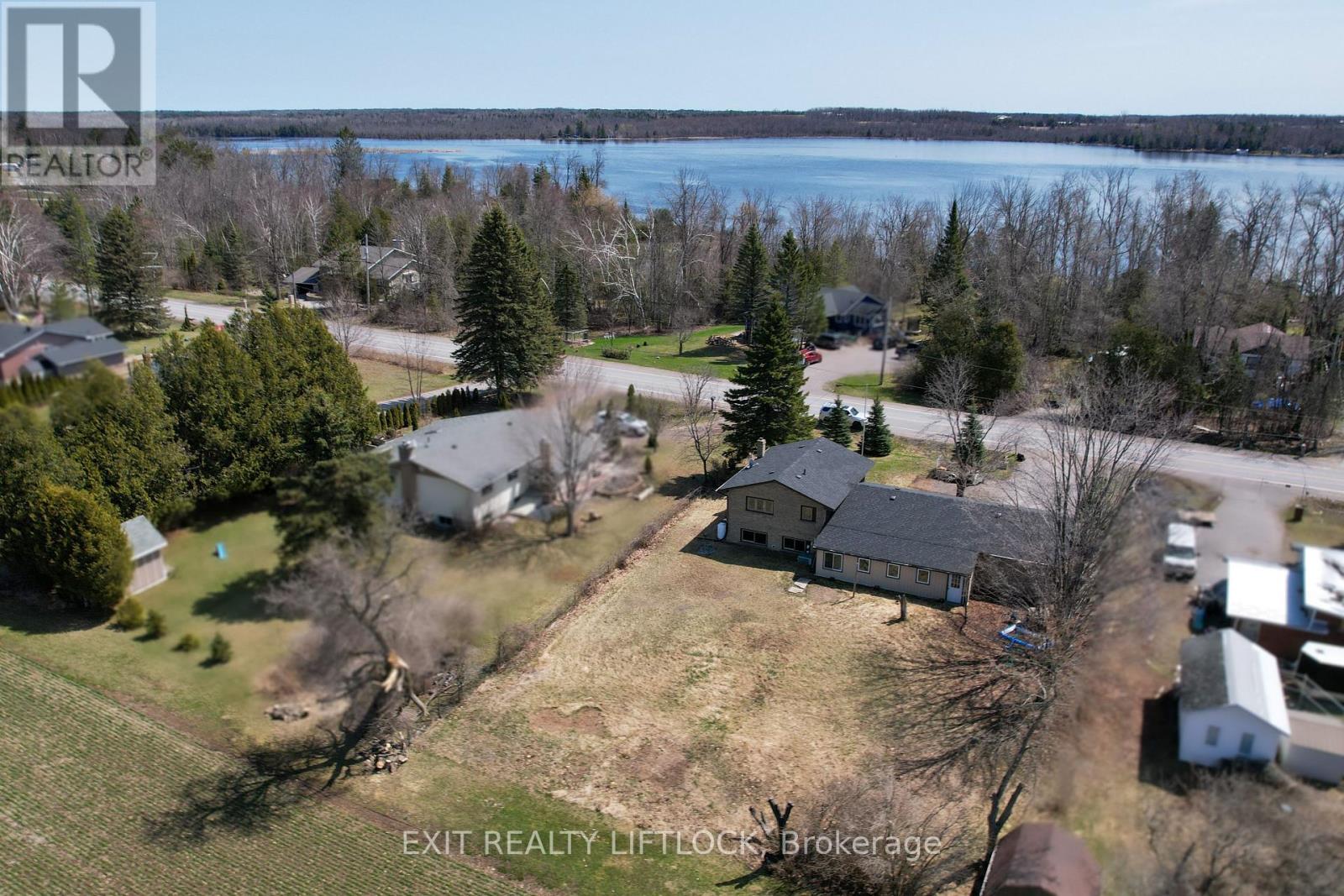 1802 Young's Point Road, Selwyn, Ontario  K0L 2H0 - Photo 3 - X12207440