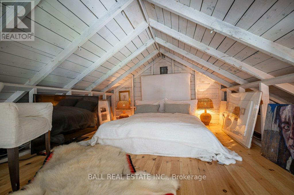 40 Fire Route 89e, North Kawartha, Ontario  K0L 1A0 - Photo 22 - X12207583