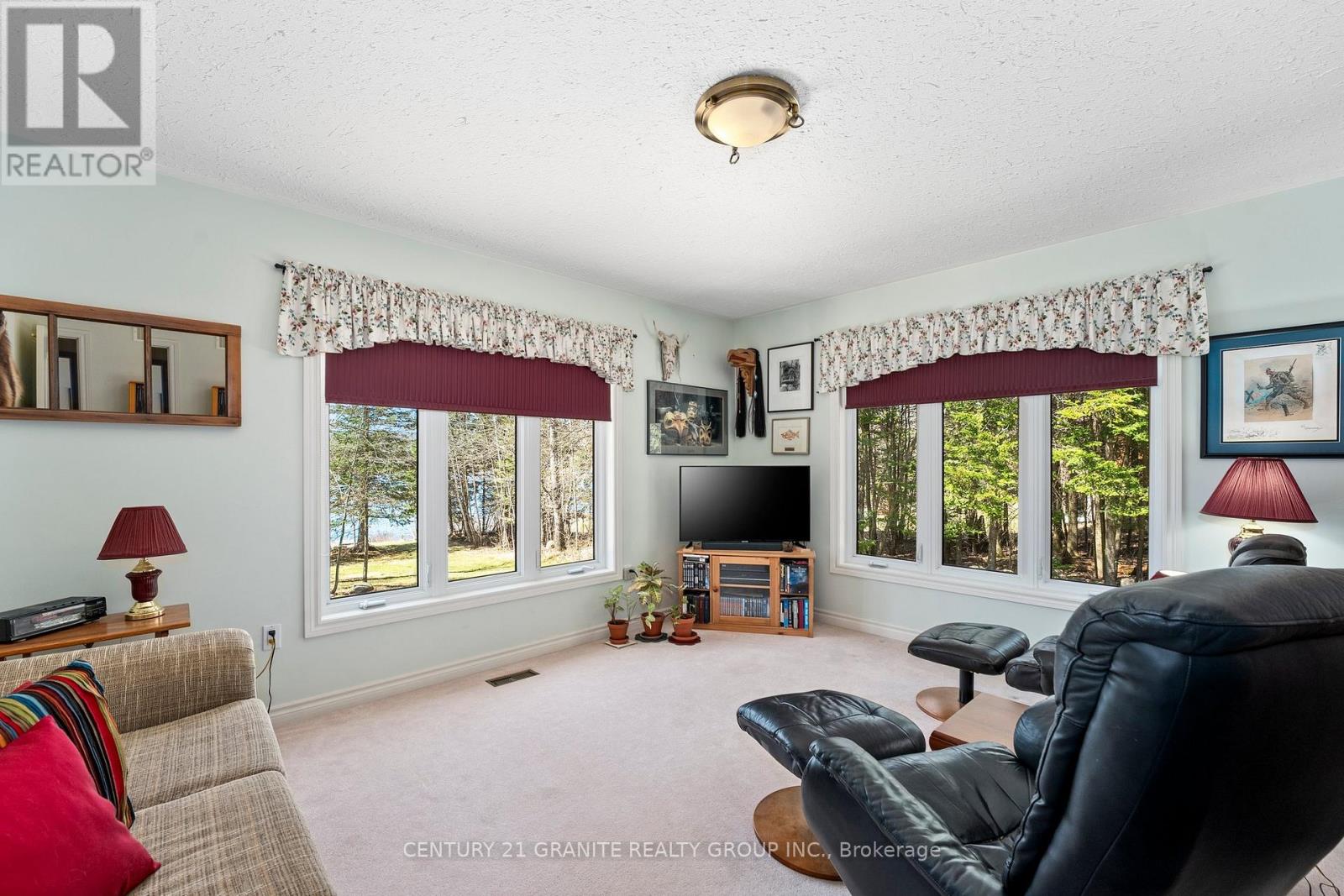 54 Cedar Drive, Hastings Highlands (Herschel Ward), Ontario  K0L 1C0 - Photo 11 - X12207642