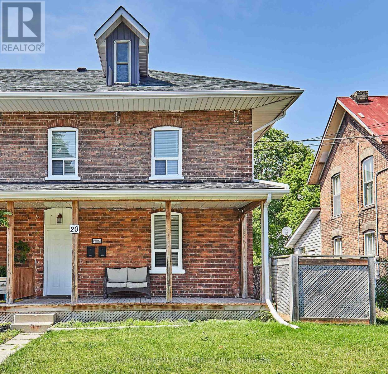 20 Queen Street, Kawartha Lakes (Lindsay), Ontario  K9V 1E9 - Photo 1 - X12207848