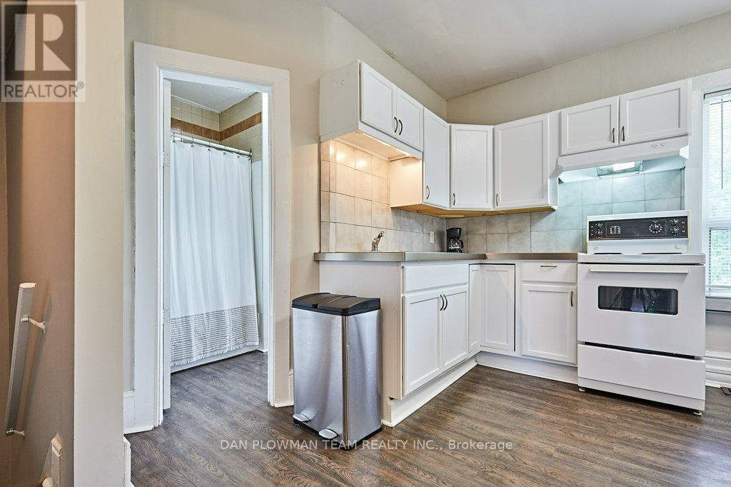 20 Queen Street, Kawartha Lakes (Lindsay), Ontario  K9V 1E9 - Photo 19 - X12207848