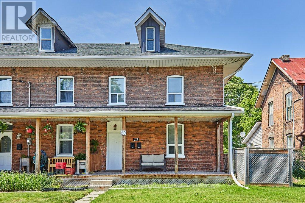 20 Queen Street, Kawartha Lakes (Lindsay), Ontario  K9V 1E9 - Photo 2 - X12207848