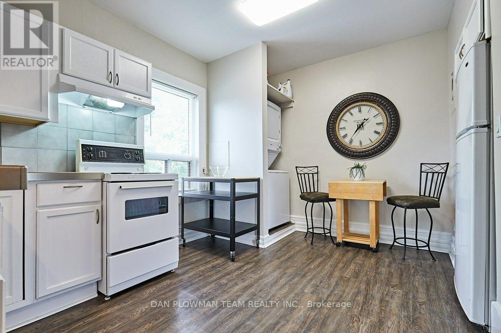 20 Queen Street, Kawartha Lakes (Lindsay), Ontario  K9V 1E9 - Photo 20 - X12207848