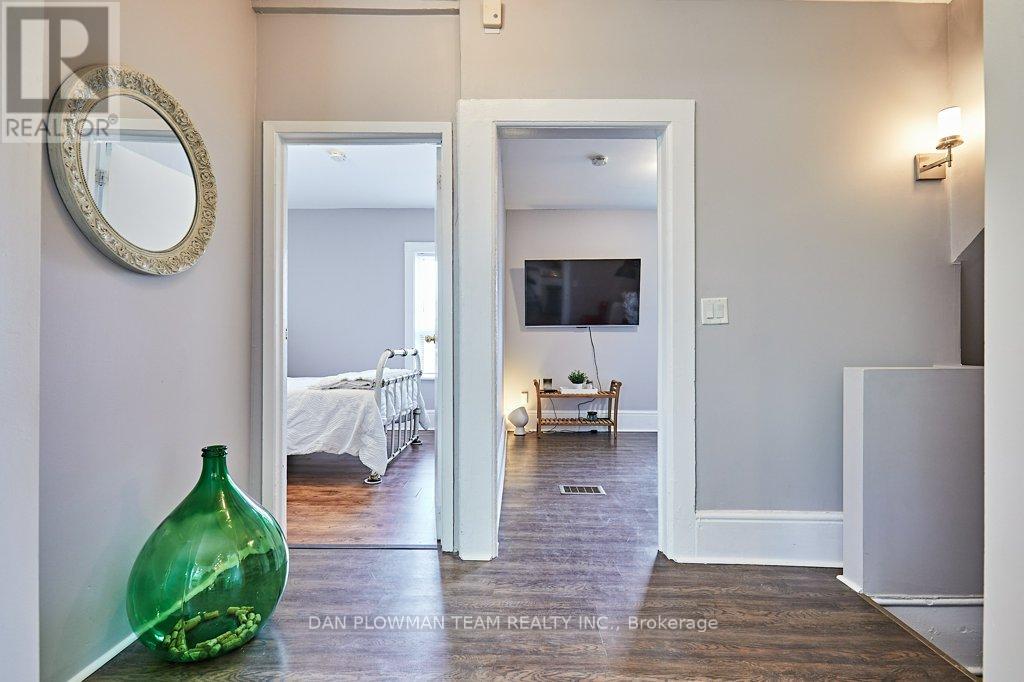 20 Queen Street, Kawartha Lakes (Lindsay), Ontario  K9V 1E9 - Photo 21 - X12207848