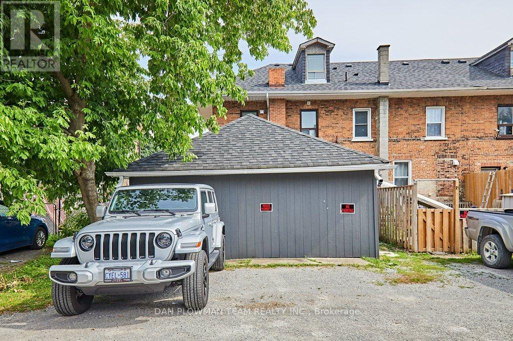 20 Queen Street, Kawartha Lakes (Lindsay), Ontario  K9V 1E9 - Photo 32 - X12207848