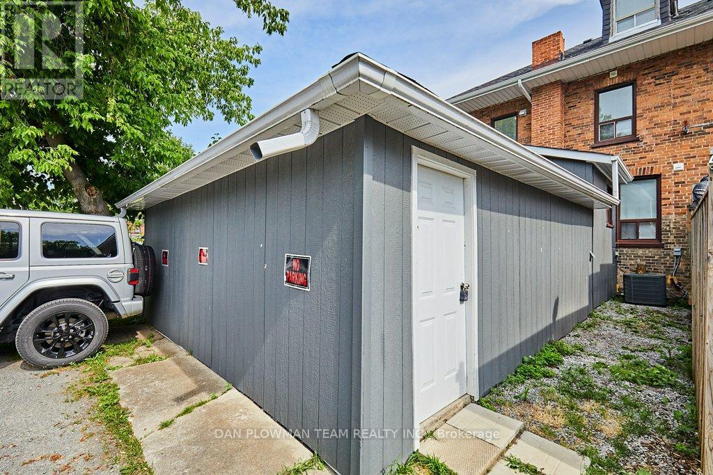 20 Queen Street, Kawartha Lakes (Lindsay), Ontario  K9V 1E9 - Photo 33 - X12207848