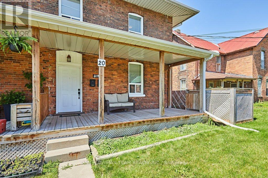 20 Queen Street, Kawartha Lakes (Lindsay), Ontario  K9V 1E9 - Photo 4 - X12207848
