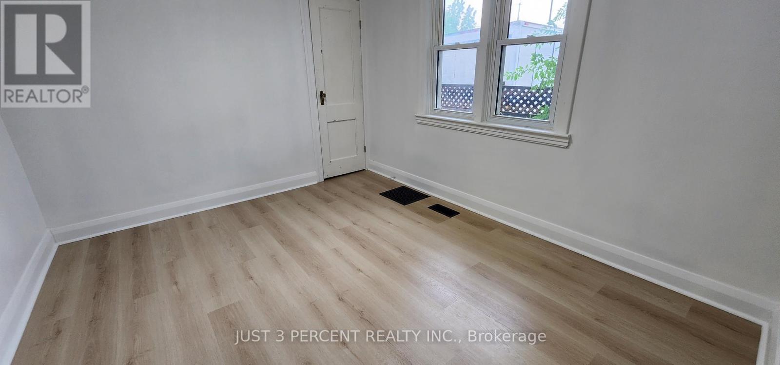 130 Romaine Street, Peterborough Central (South), Ontario  K9J 2C2 - Photo 20 - X12208779