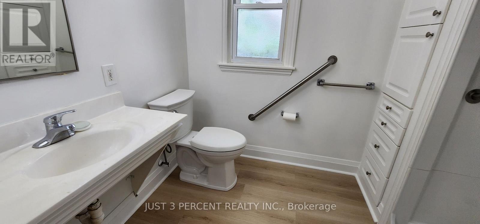 130 Romaine Street, Peterborough Central (South), Ontario  K9J 2C2 - Photo 23 - X12208779