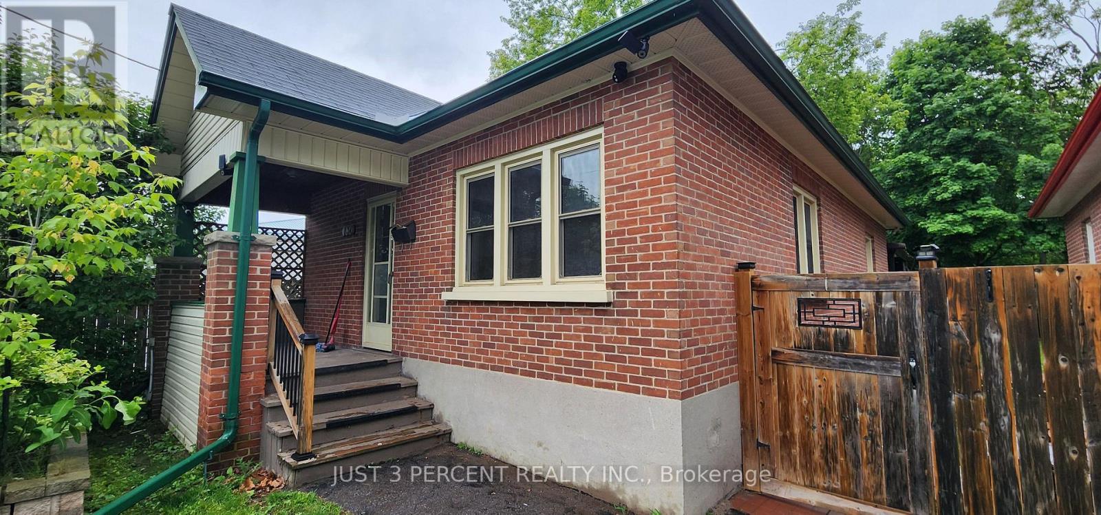 130 Romaine Street, Peterborough Central (South), Ontario  K9J 2C2 - Photo 4 - X12208779