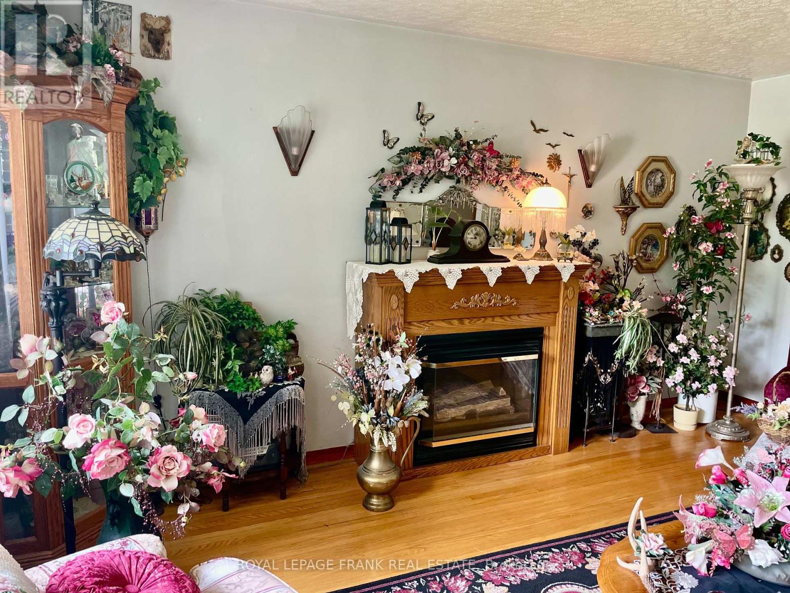 385 Bellevue Street, Peterborough North (South), Ontario  K9H 5G3 - Photo 12 - X12208839
