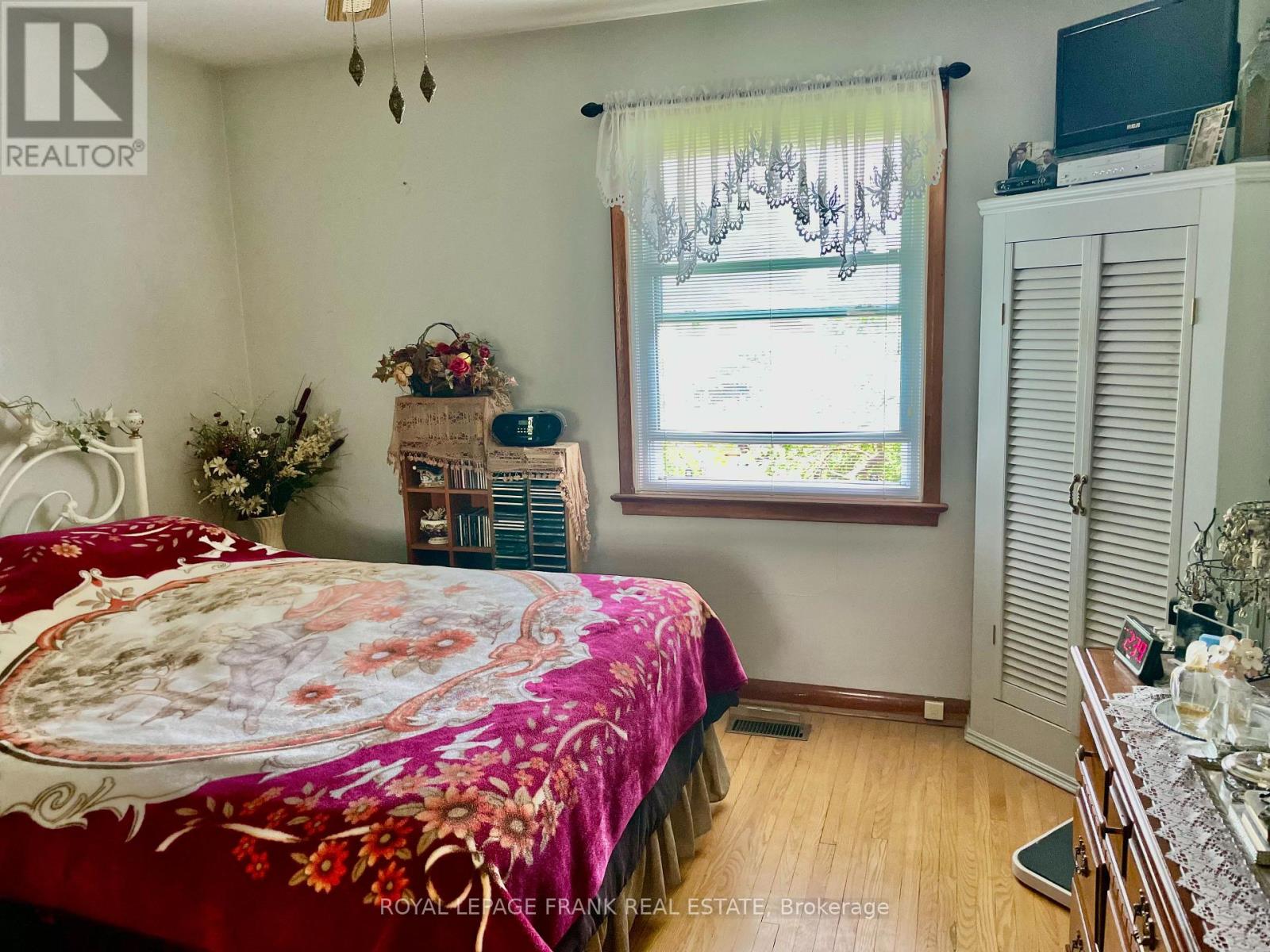 385 Bellevue Street, Peterborough North (South), Ontario  K9H 5G3 - Photo 15 - X12208839