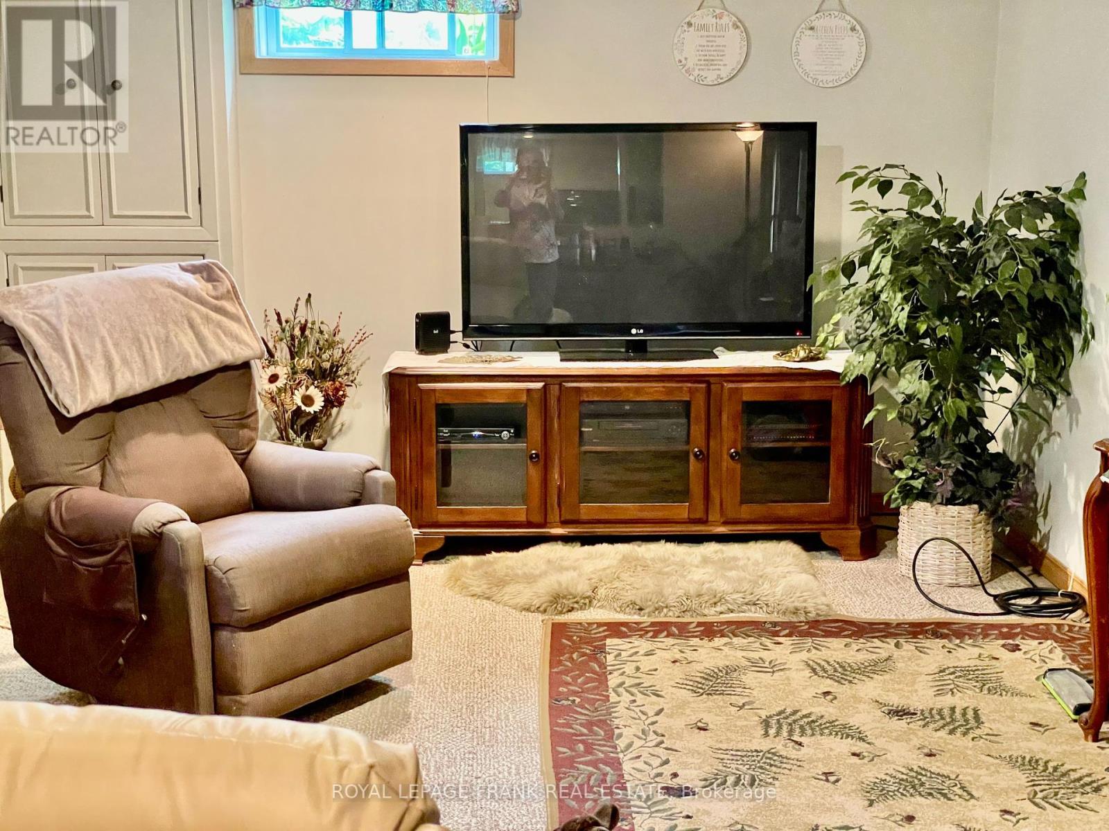 385 Bellevue Street, Peterborough North (South), Ontario  K9H 5G3 - Photo 22 - X12208839