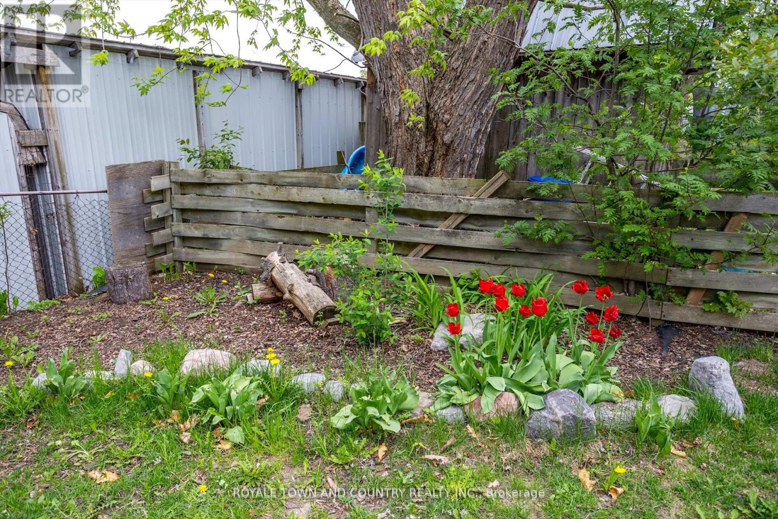 82 Orchard Park Road, Kawartha Lakes (Lindsay), Ontario  K9V 4V9 - Photo 34 - X12208843