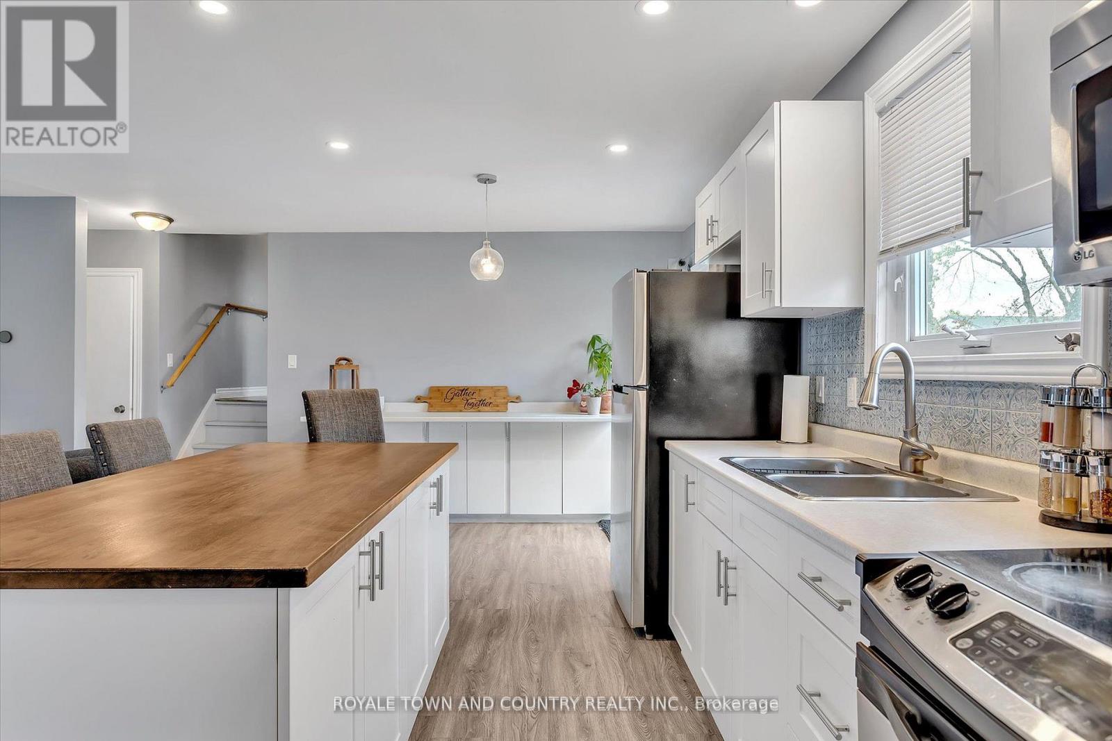 82 Orchard Park Road, Kawartha Lakes (Lindsay), Ontario  K9V 4V9 - Photo 6 - X12208843