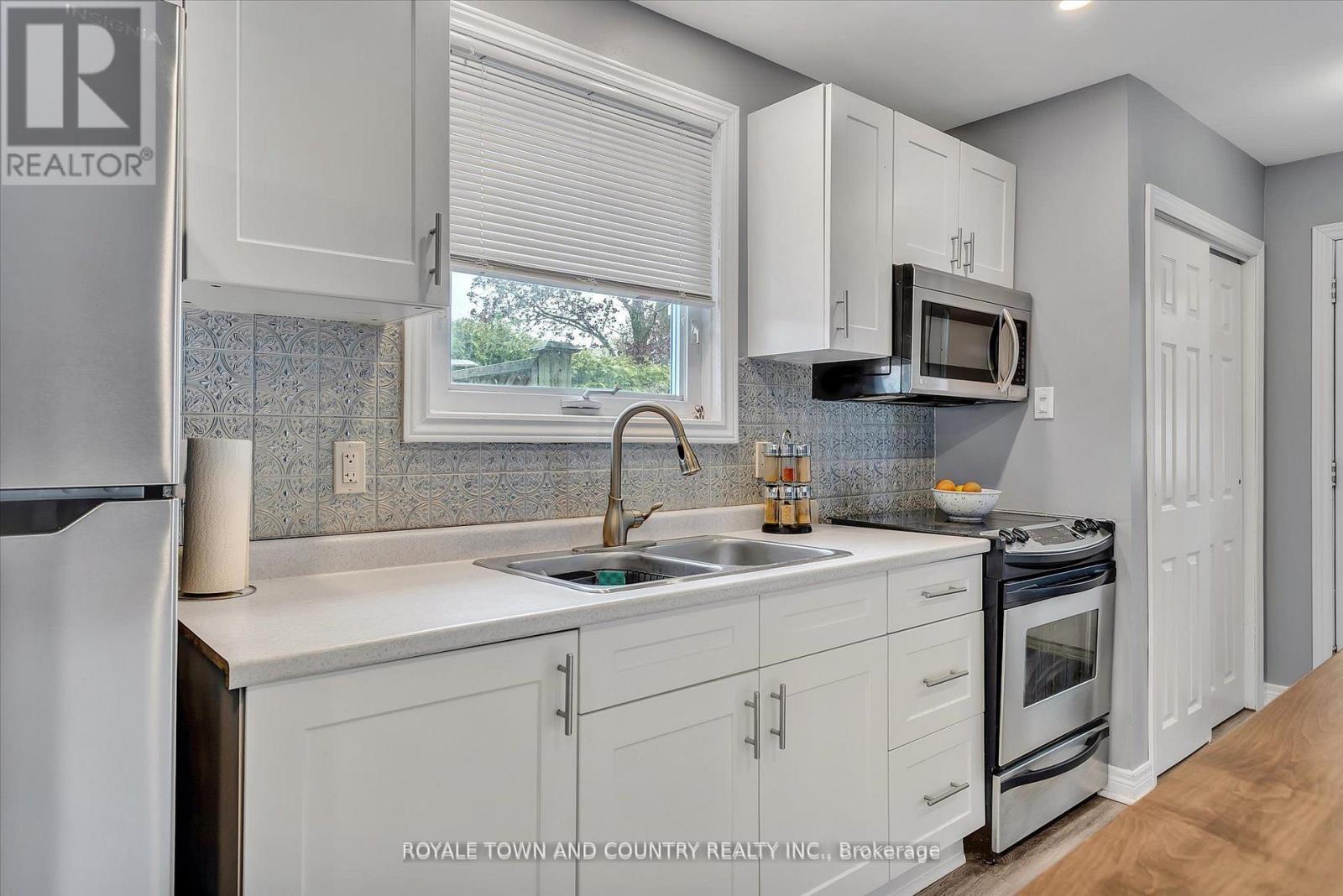 82 Orchard Park Road, Kawartha Lakes (Lindsay), Ontario  K9V 4V9 - Photo 7 - X12208843