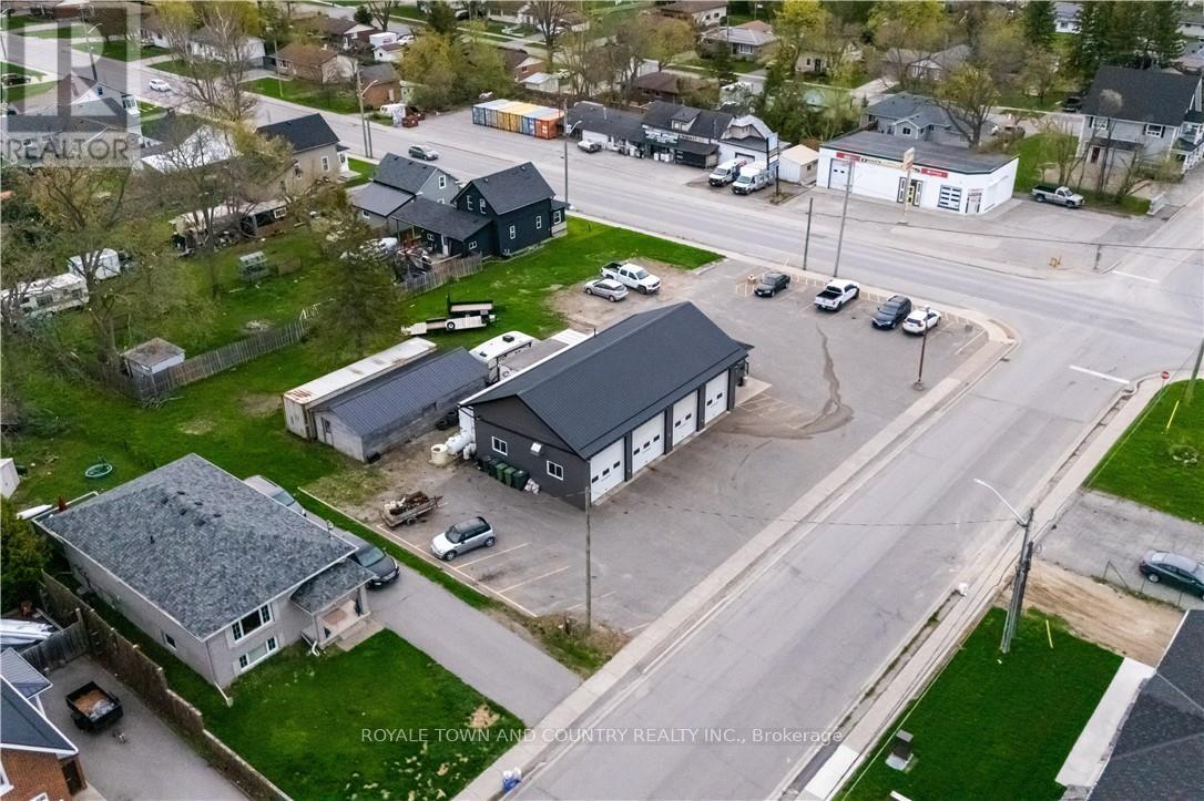 118 Queen Street N, Kawartha Lakes (Lindsay), Ontario  K9V 1G9 - Photo 10 - X12208855