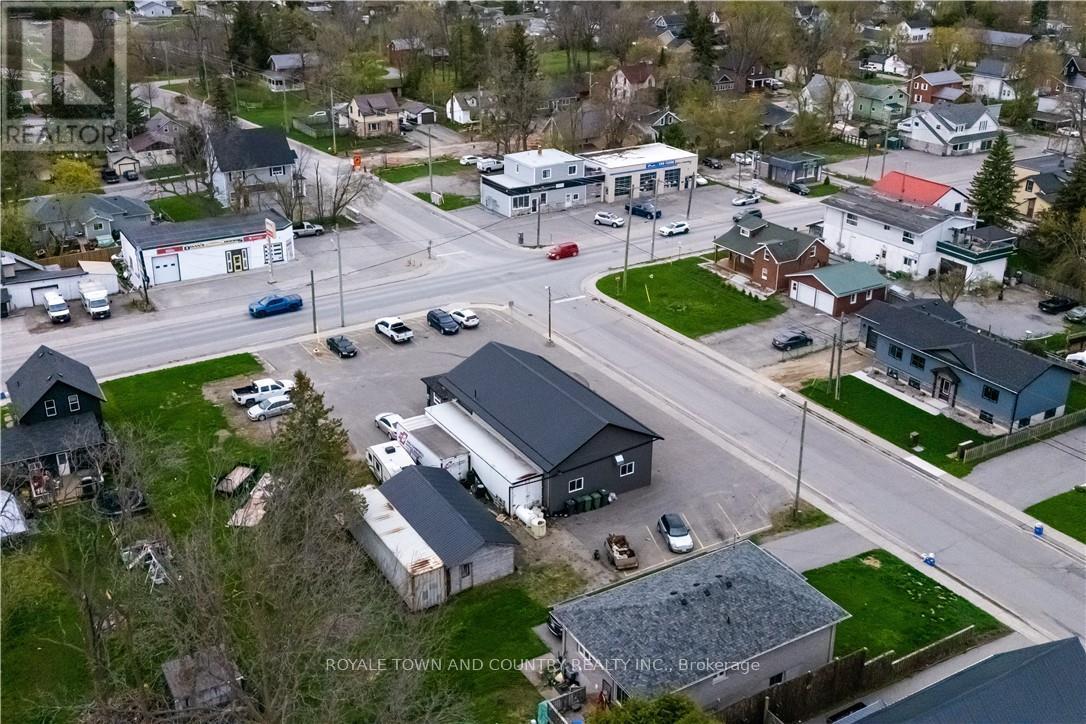 118 Queen Street N, Kawartha Lakes (Lindsay), Ontario  K9V 1G9 - Photo 16 - X12208855