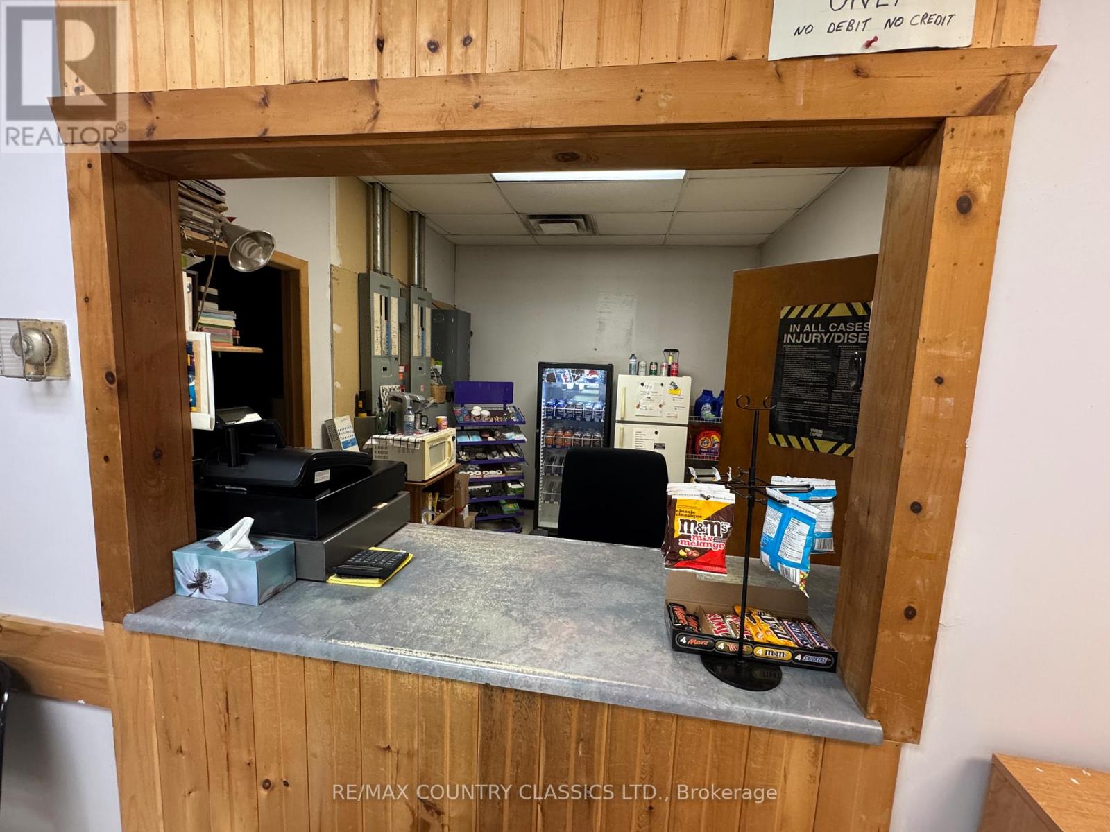 211 Hastings Street N, Bancroft (Bancroft Ward), Ontario  K0L 1C0 - Photo 13 - X12208922