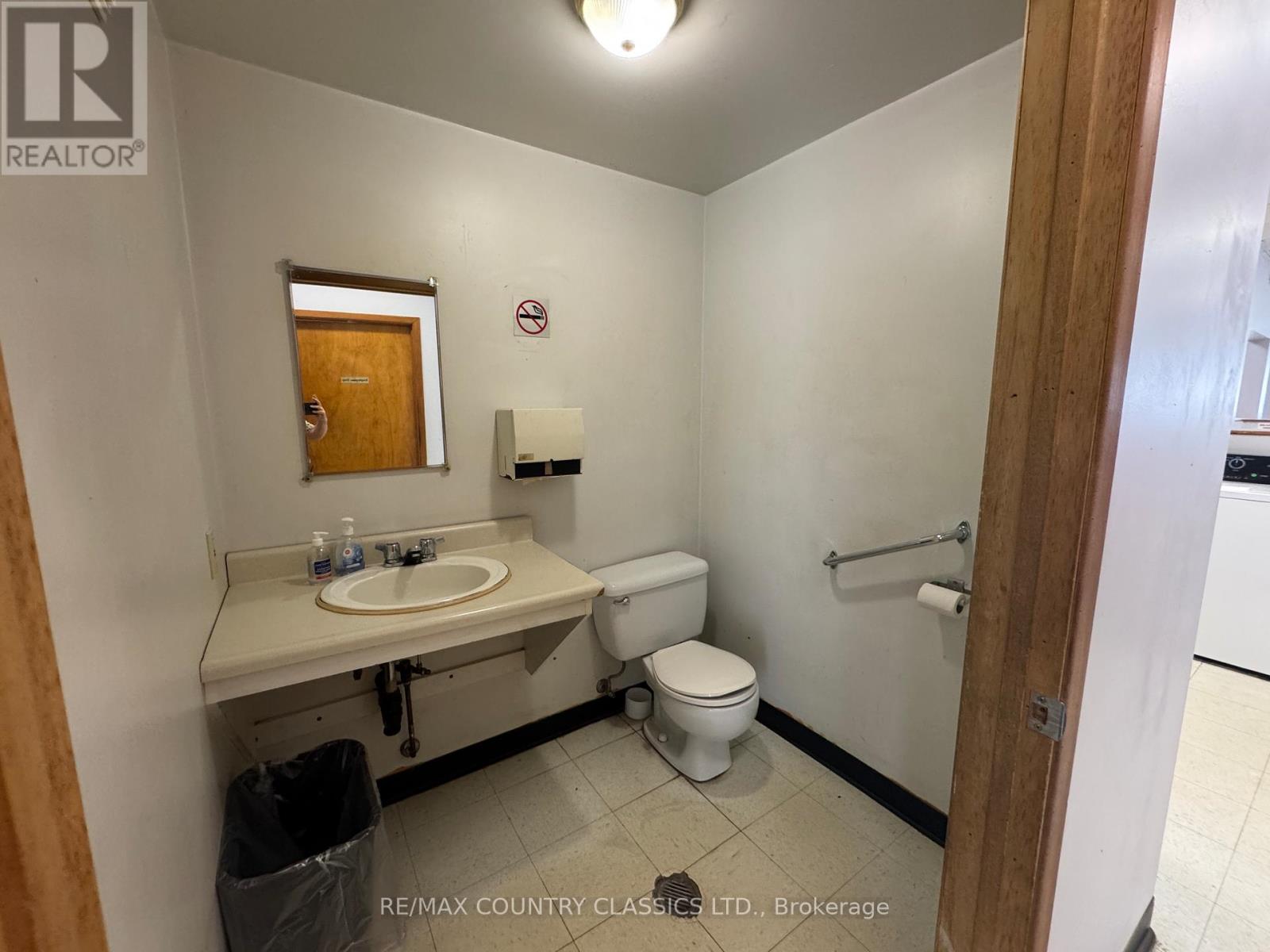 211 Hastings Street N, Bancroft (Bancroft Ward), Ontario  K0L 1C0 - Photo 7 - X12208922
