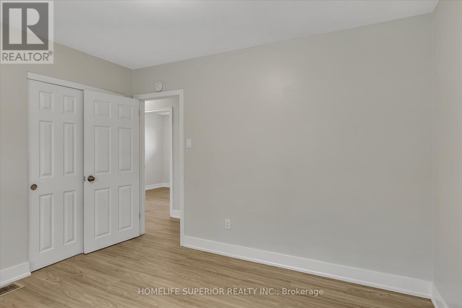 1243 Albertus Avenue, Peterborough Central (Old West End), Ontario  K9J 6A3 - Photo 23 - X12209238