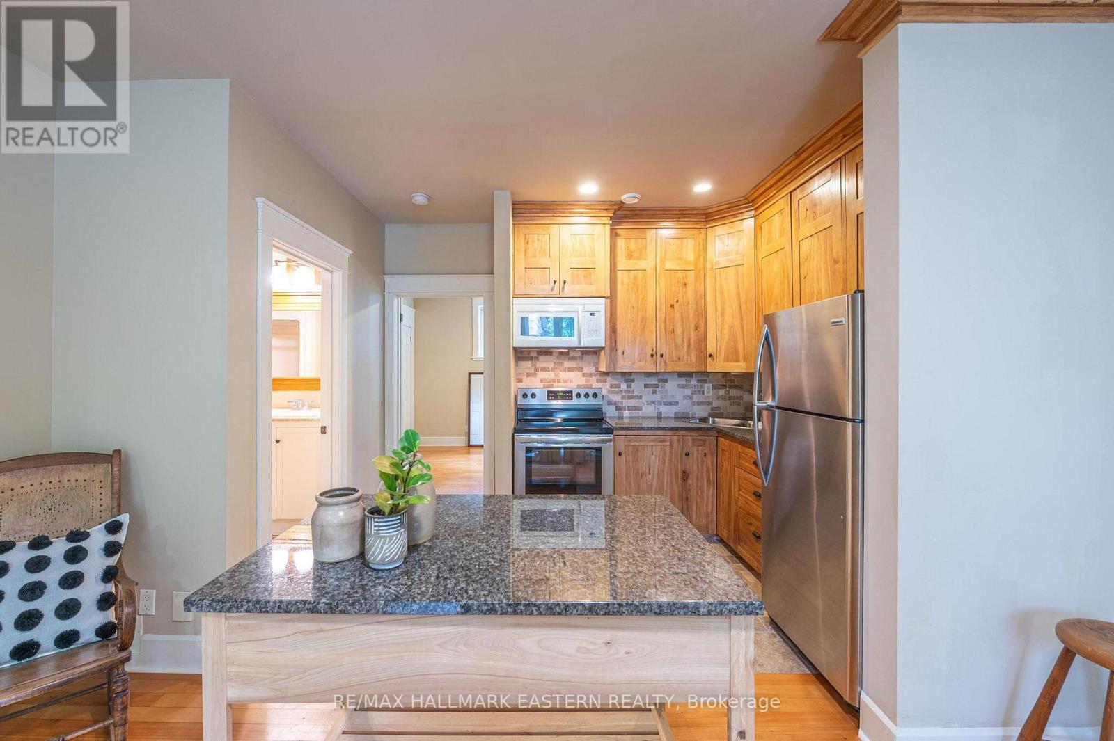 193 Mark Street, Peterborough East (Central), Ontario  K9H 1T9 - Photo 32 - X12209680