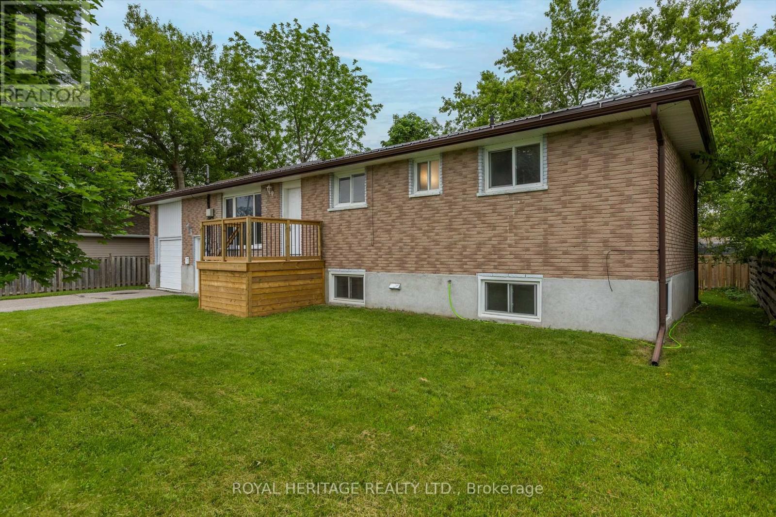64 George Street W, Kawartha Lakes (Lindsay), Ontario  K9V 5H9 - Photo 3 - X12209745
