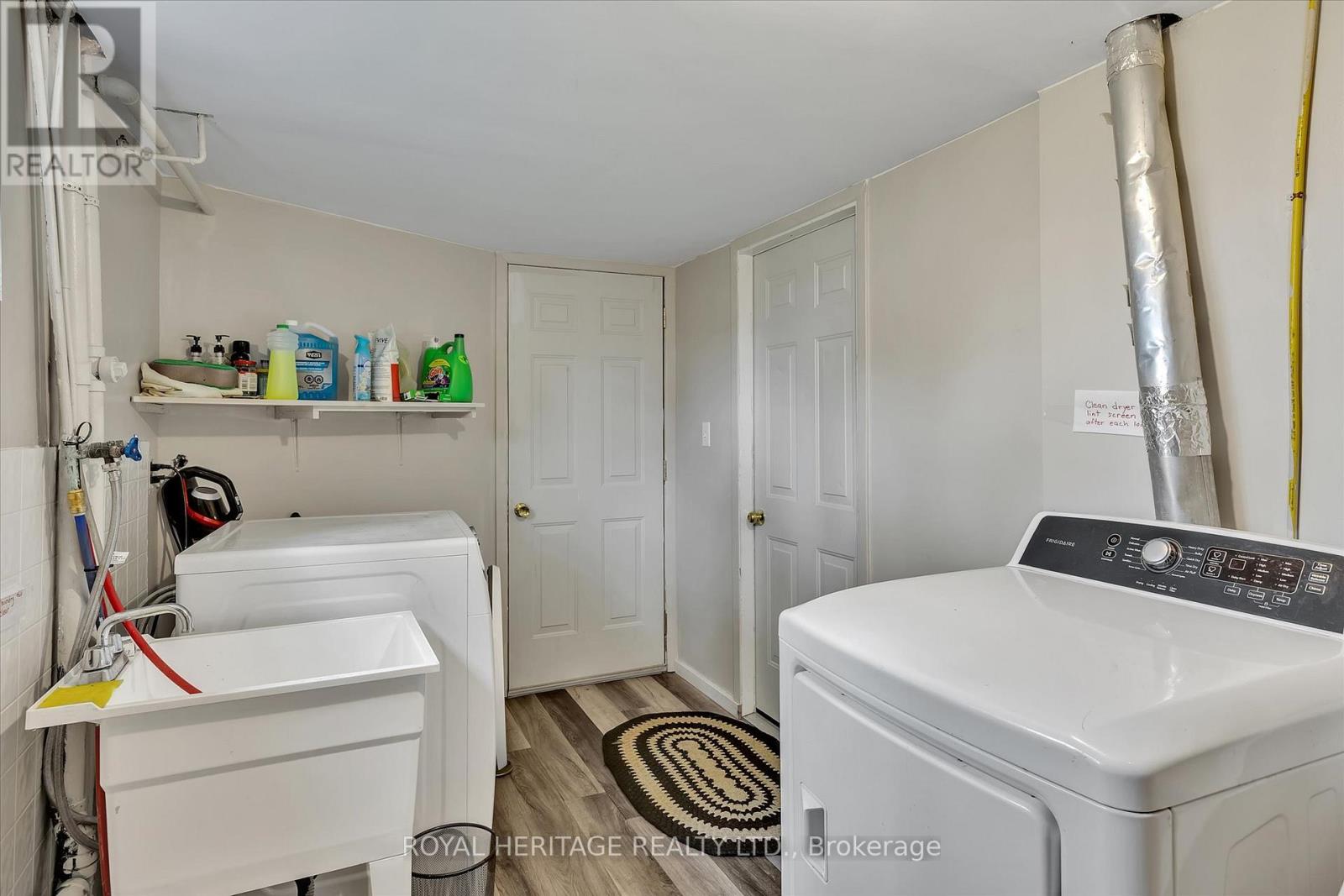 64 George Street W, Kawartha Lakes (Lindsay), Ontario  K9V 5H9 - Photo 30 - X12209745