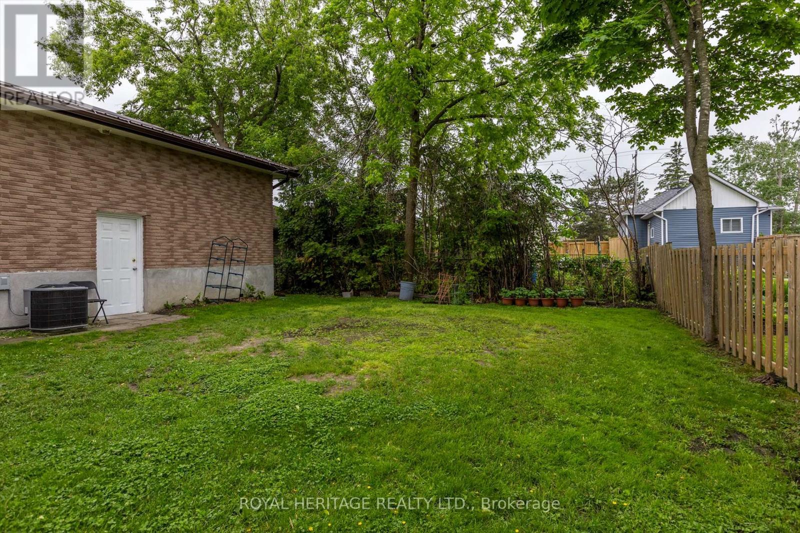 64 George Street W, Kawartha Lakes (Lindsay), Ontario  K9V 5H9 - Photo 42 - X12209745