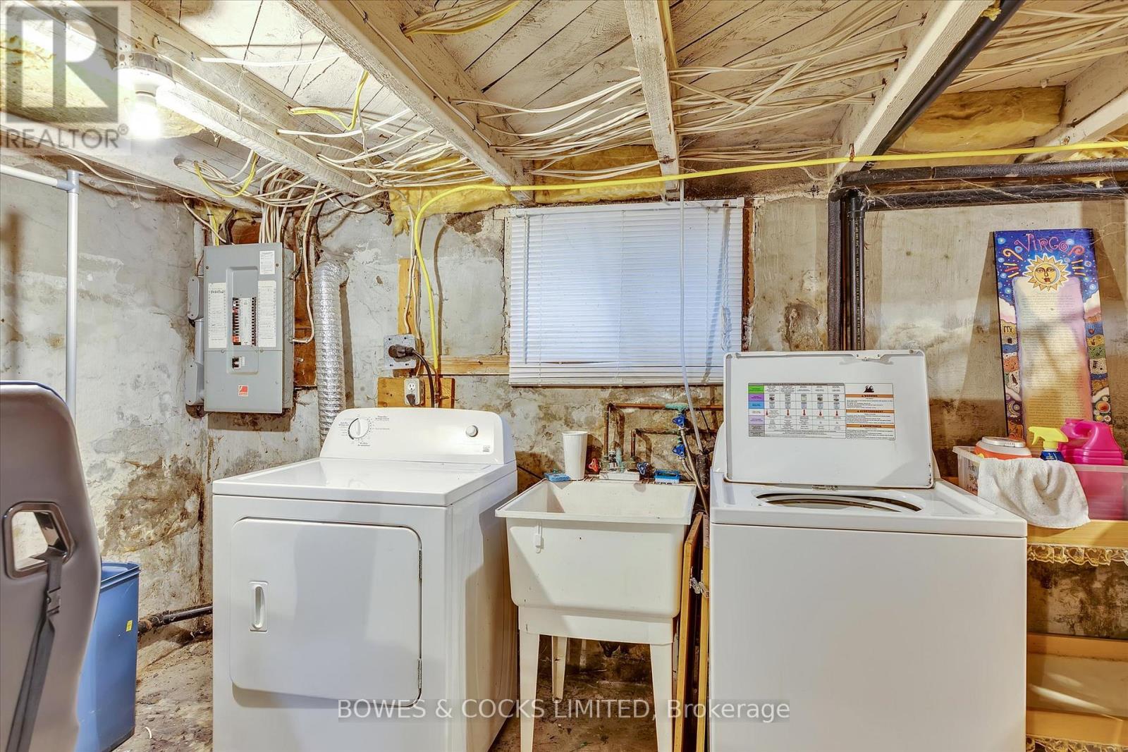 631 Downie Street, Peterborough (Downtown), Ontario  K9H 4K2 - Photo 31 - X12209839