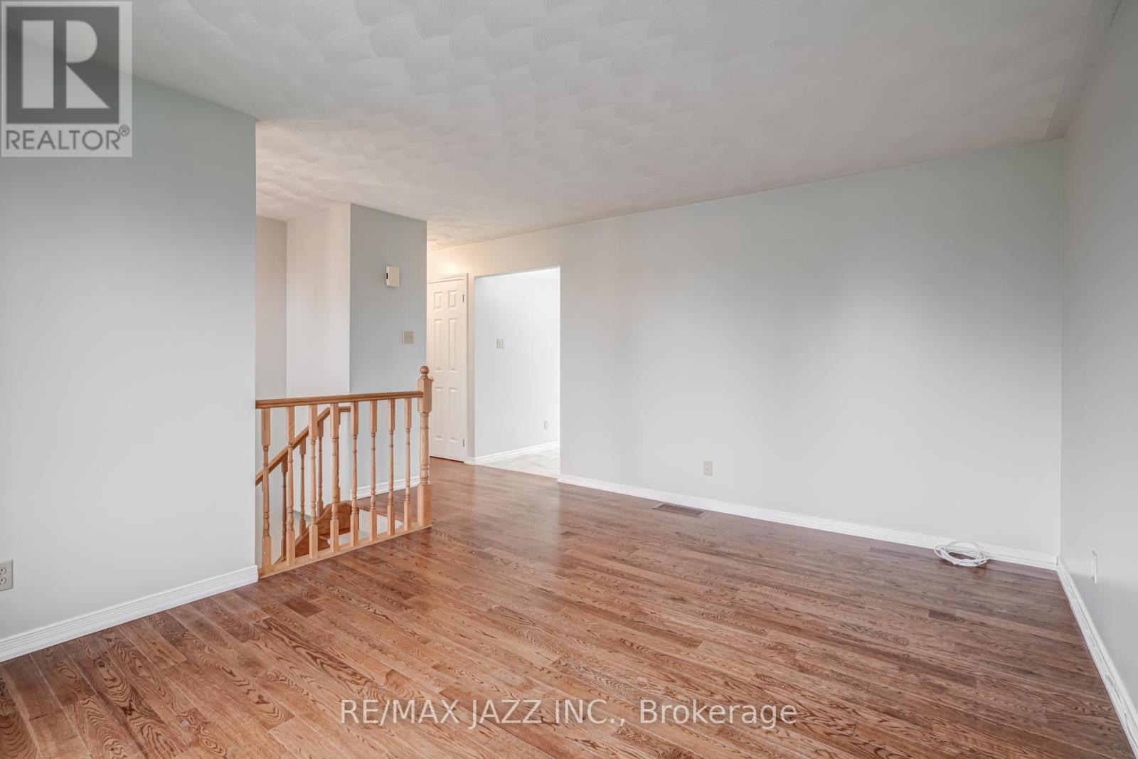 2577 Idyllwood Crescent, Peterborough East (South), Ontario  K9L 1Z1 - Photo 10 - X12210044