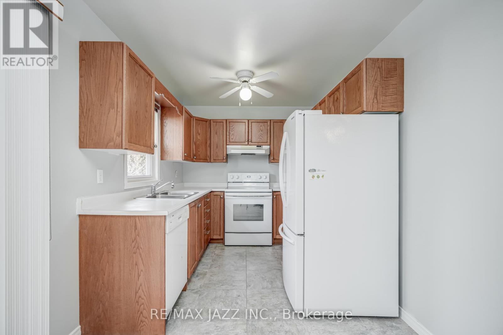 2577 Idyllwood Crescent, Peterborough East (South), Ontario  K9L 1Z1 - Photo 12 - X12210044