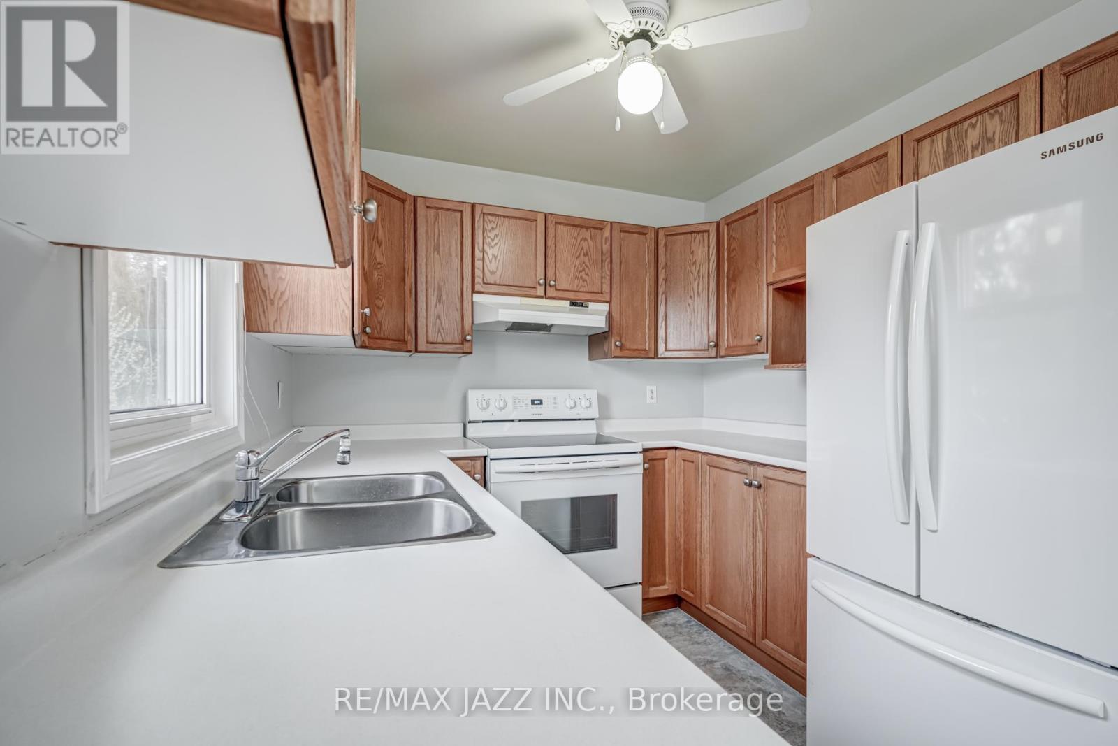 2577 Idyllwood Crescent, Peterborough East (South), Ontario  K9L 1Z1 - Photo 14 - X12210044