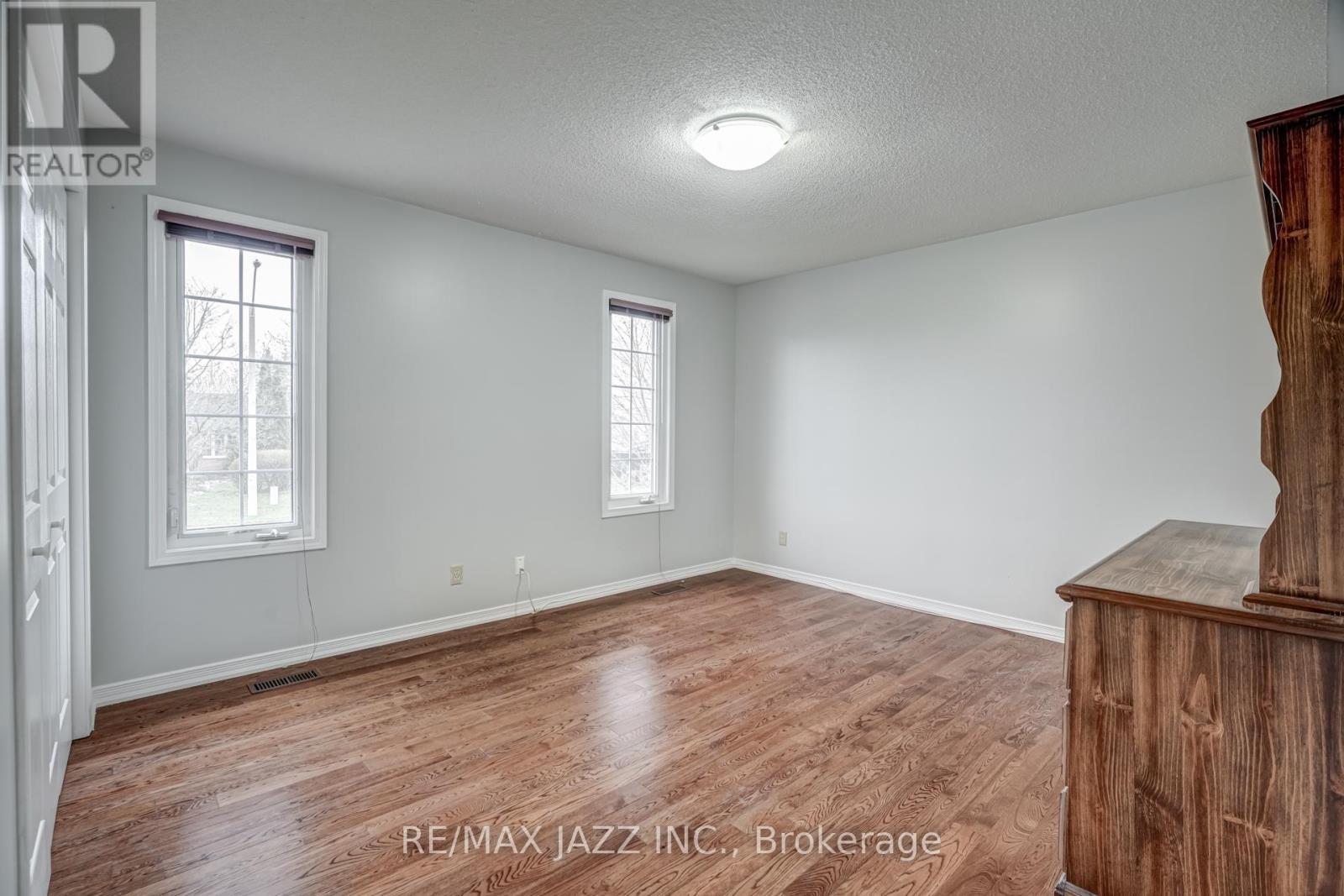 2577 Idyllwood Crescent, Peterborough East (South), Ontario  K9L 1Z1 - Photo 19 - X12210044