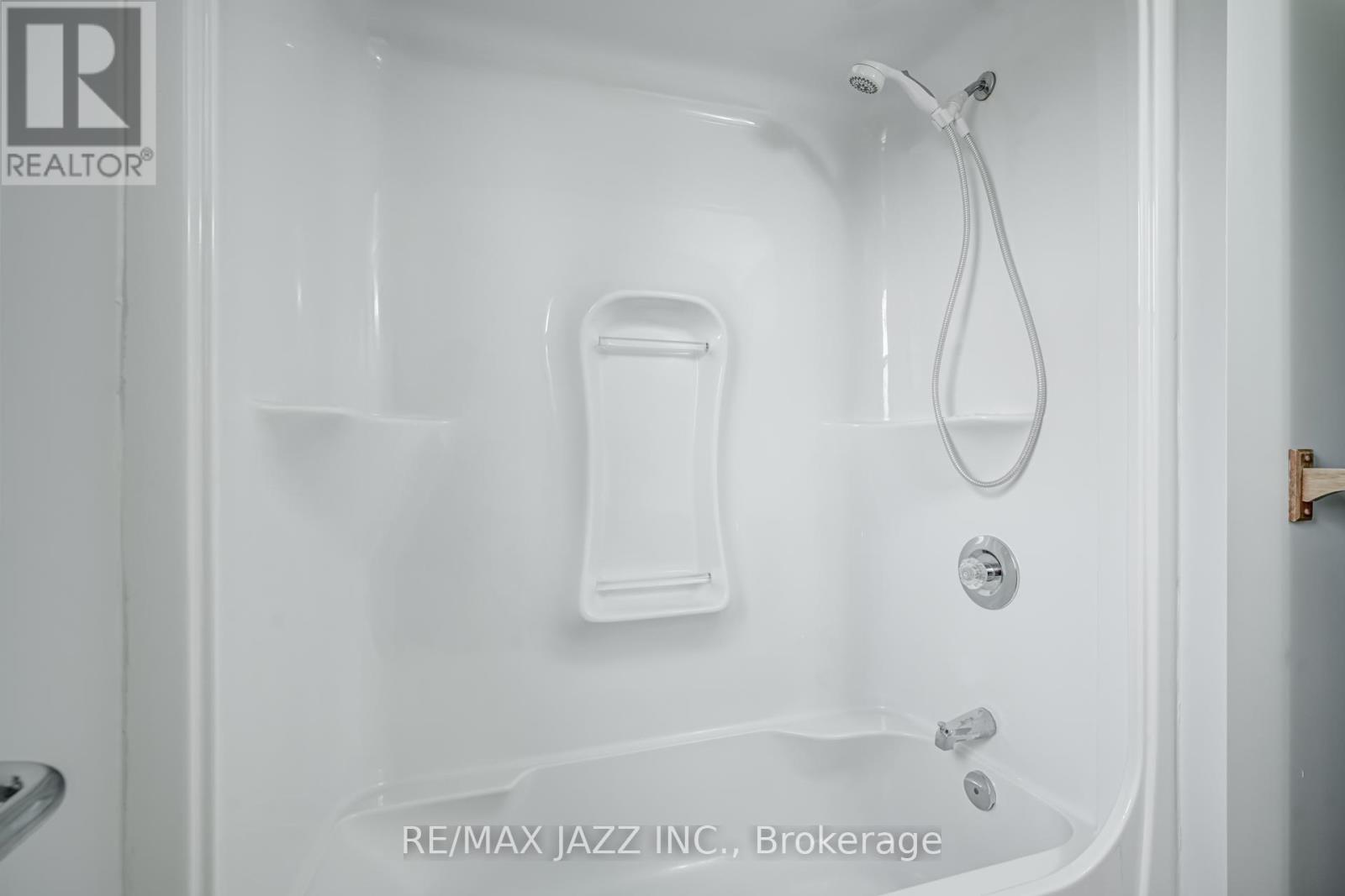 2577 Idyllwood Crescent, Peterborough East (South), Ontario  K9L 1Z1 - Photo 27 - X12210044