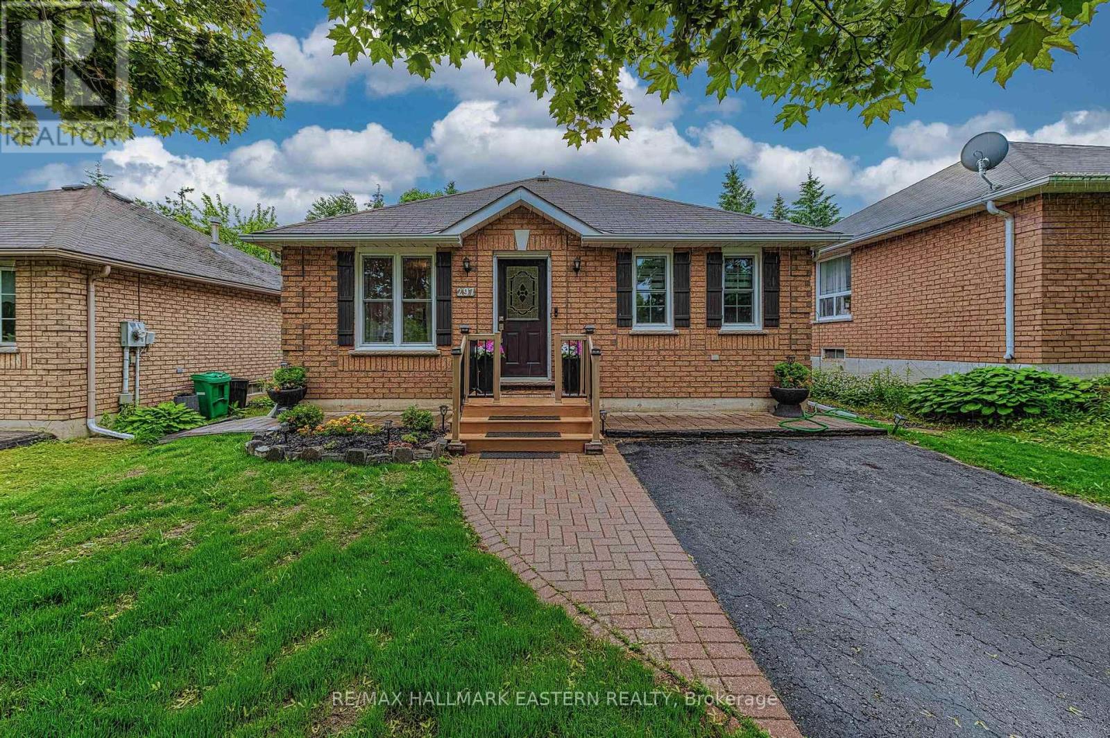 297 Towerhill Road, Peterborough North (North), Ontario  K9H 7N1 - Photo 1 - X12210628