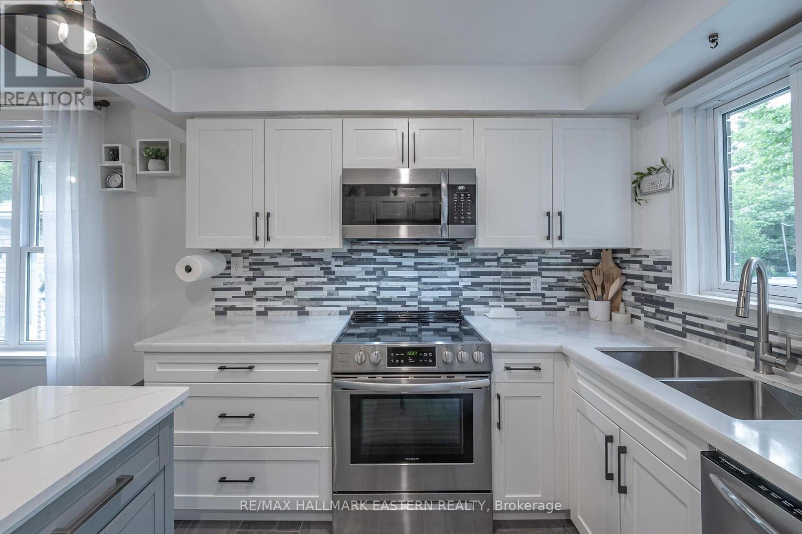 297 Towerhill Road, Peterborough North (North), Ontario  K9H 7N1 - Photo 7 - X12210628
