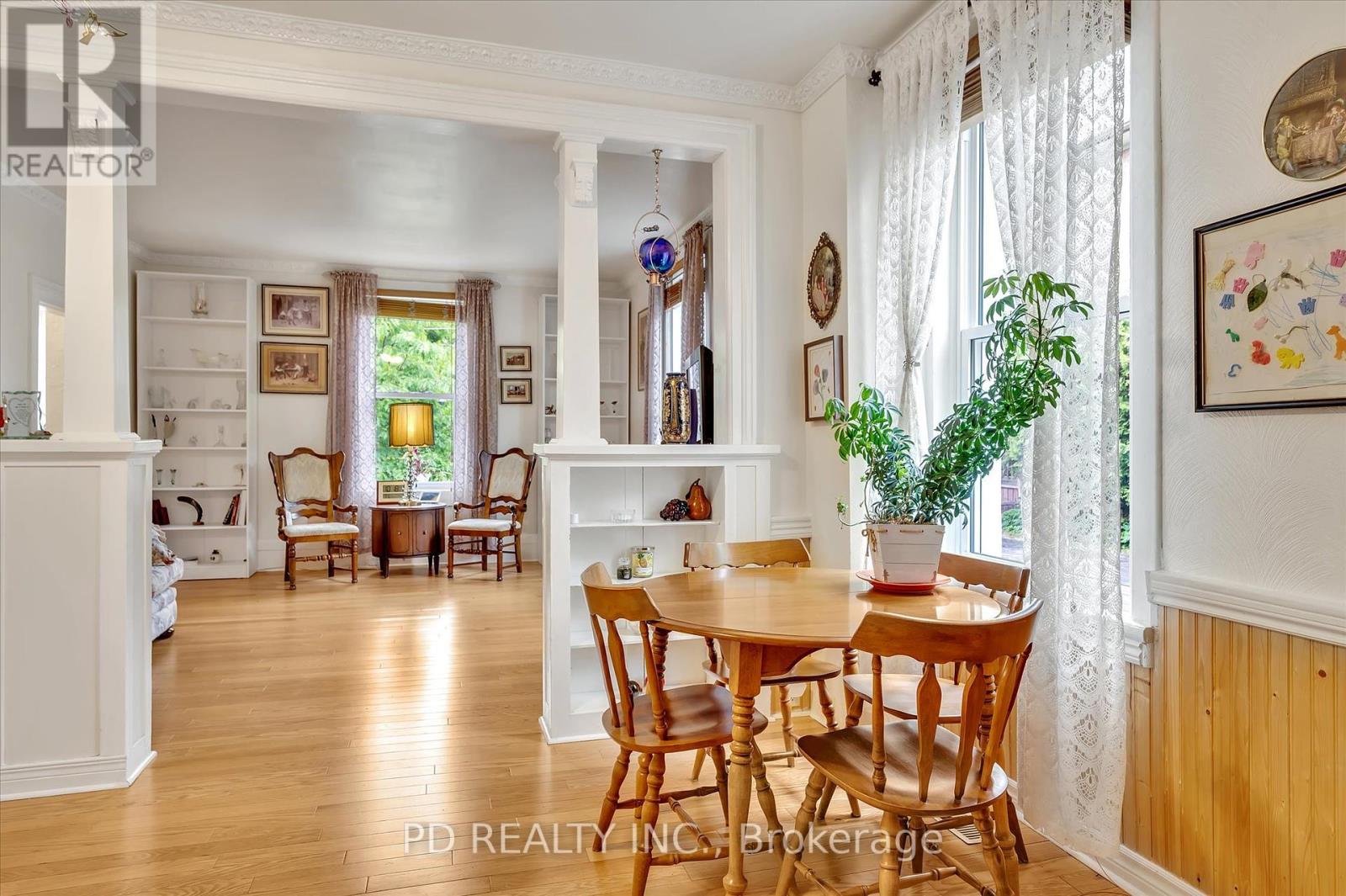 8 Regent Street, Kawartha Lakes (Lindsay), Ontario  K9V 3T7 - Photo 19 - X12210745