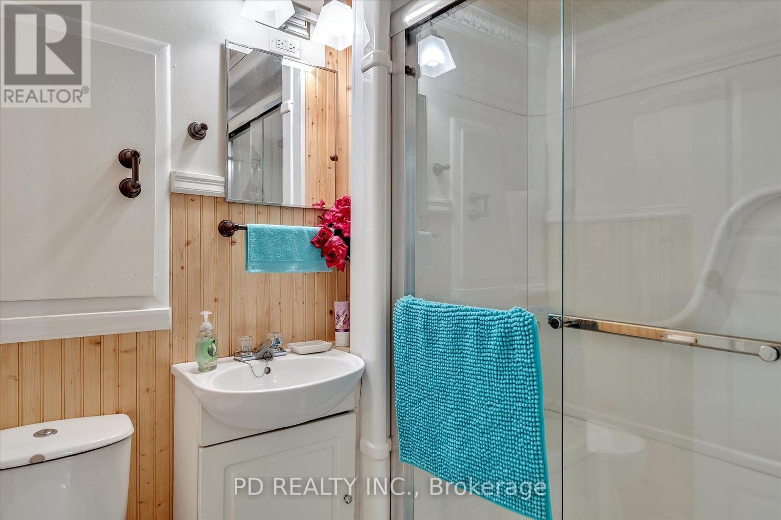 8 Regent Street, Kawartha Lakes (Lindsay), Ontario  K9V 3T7 - Photo 23 - X12210745