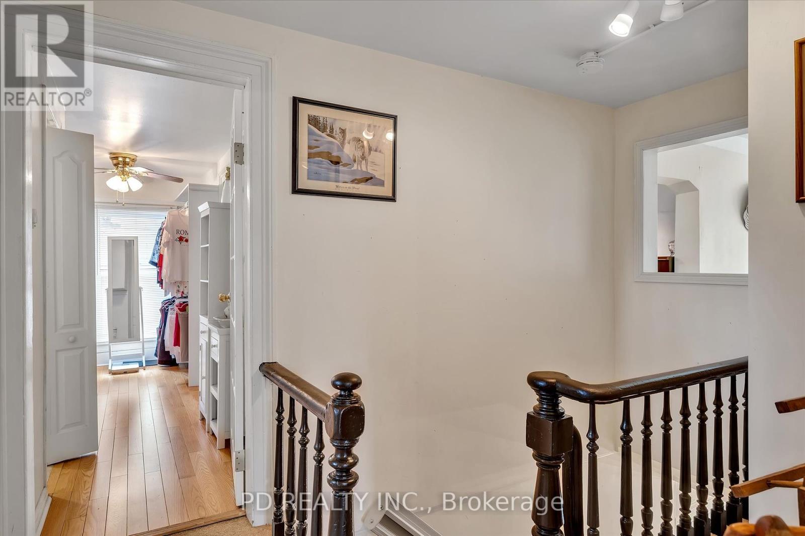 8 Regent Street, Kawartha Lakes (Lindsay), Ontario  K9V 3T7 - Photo 26 - X12210745