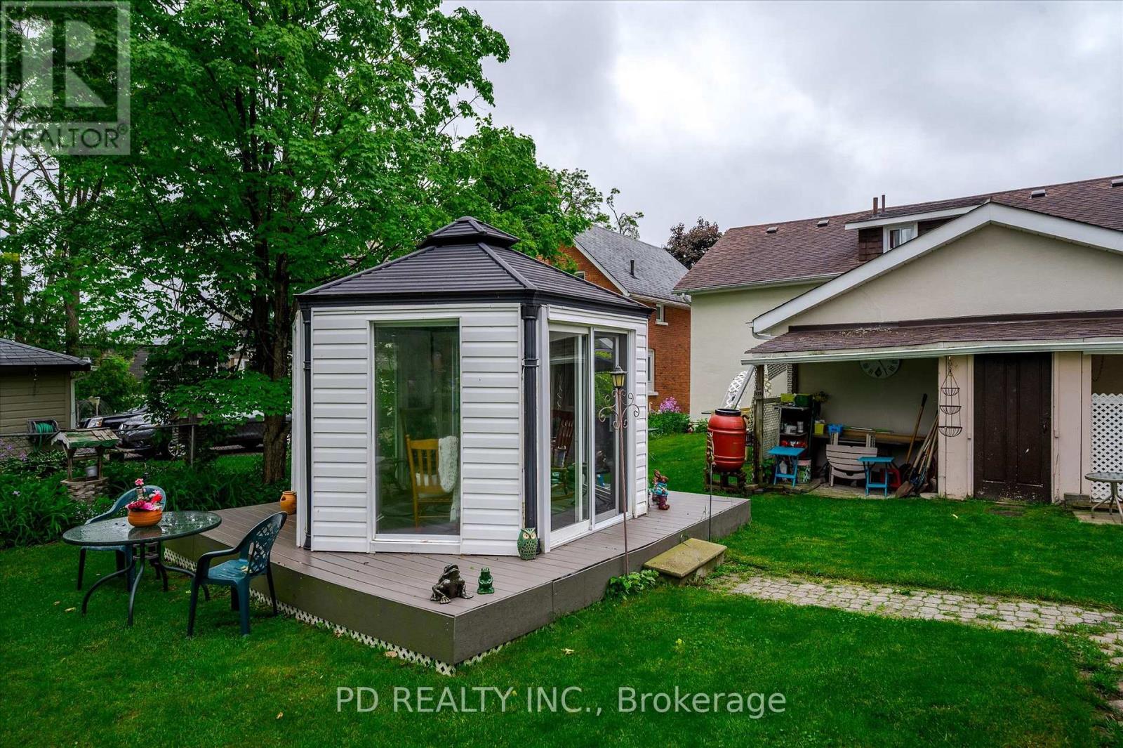 8 Regent Street, Kawartha Lakes (Lindsay), Ontario  K9V 3T7 - Photo 35 - X12210745