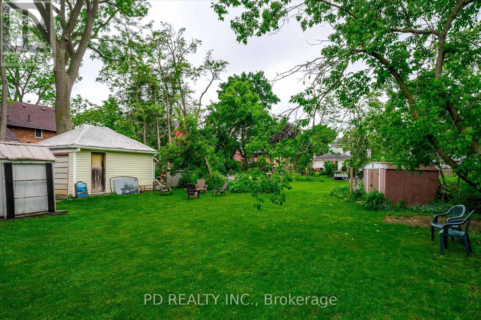 8 Regent Street, Kawartha Lakes (Lindsay), Ontario  K9V 3T7 - Photo 41 - X12210745