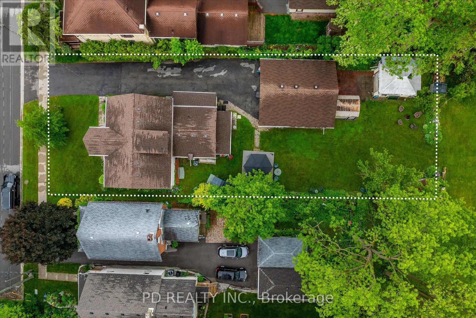 8 Regent Street, Kawartha Lakes (Lindsay), Ontario  K9V 3T7 - Photo 5 - X12210745