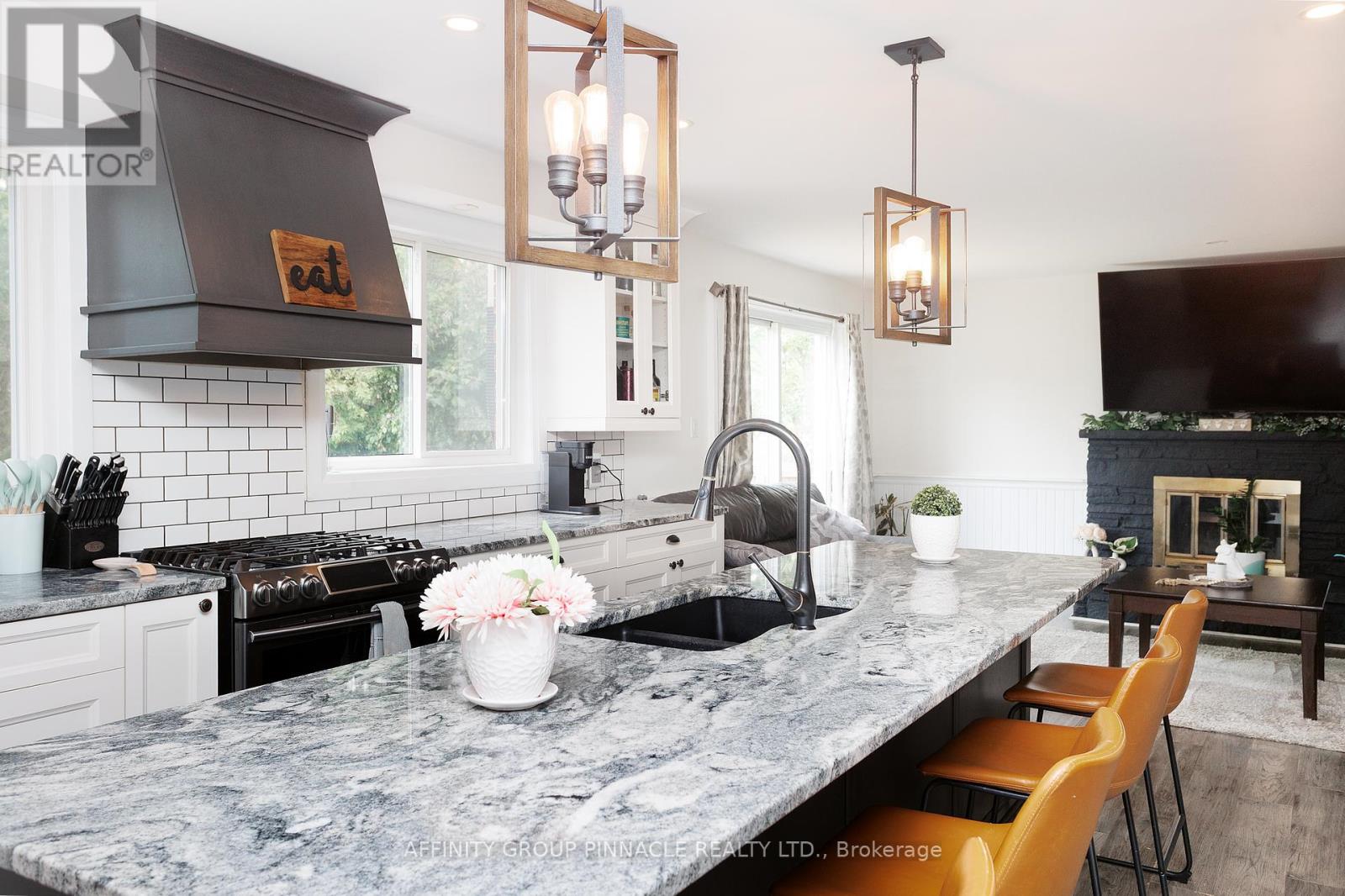 60 Sanderling Crescent, Kawartha Lakes (Lindsay), Ontario  K9V 4N2 - Photo 25 - X12210747