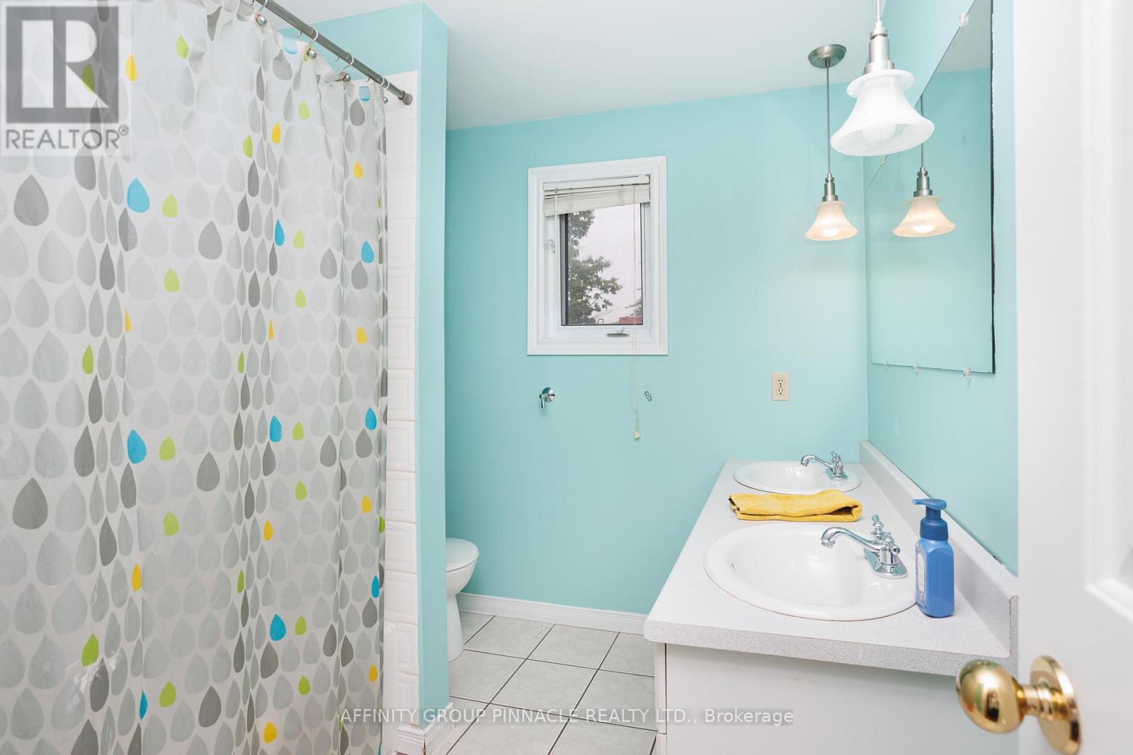 60 Sanderling Crescent, Kawartha Lakes (Lindsay), Ontario  K9V 4N2 - Photo 38 - X12210747