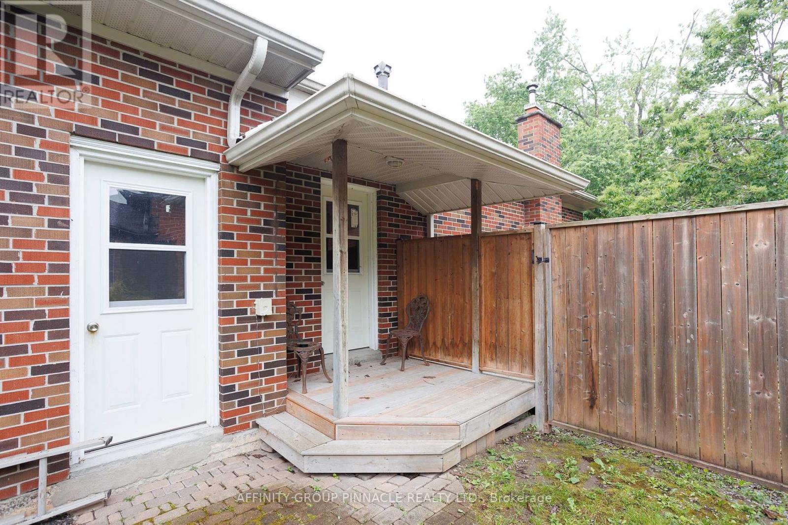 60 Sanderling Crescent, Kawartha Lakes (Lindsay), Ontario  K9V 4N2 - Photo 4 - X12210747